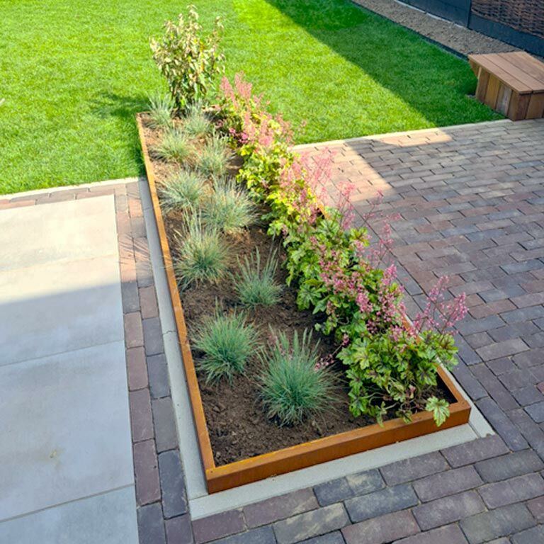 Corten plieno sodo apvadai kampu 12 cm (ilgis 150 cm)