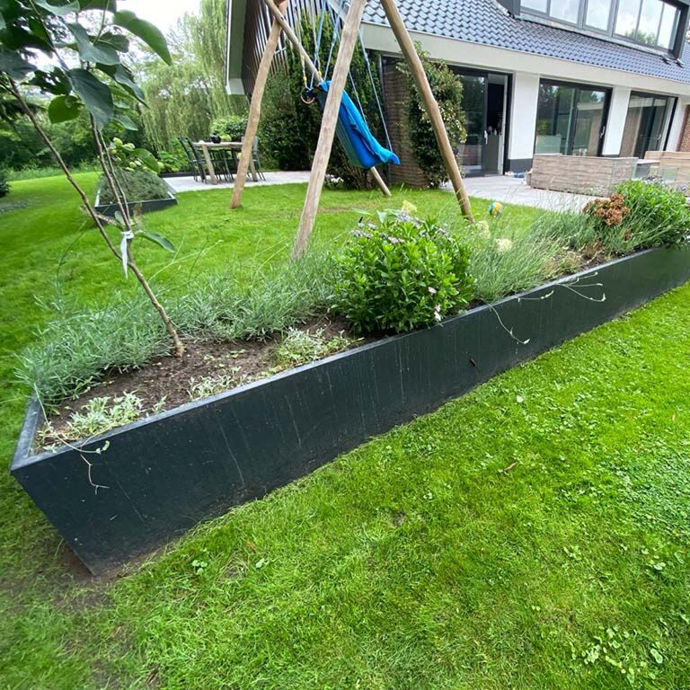 Milteliniu būdu dengta plieninė atraminė sienelė tiesus 200 cm (aukštis 50 cm)