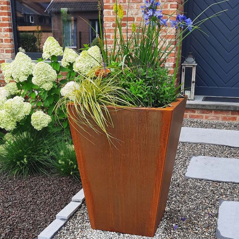 Suvirintas corten plieno lauko vazonas Kūgis 80 x 80 x 100 cm