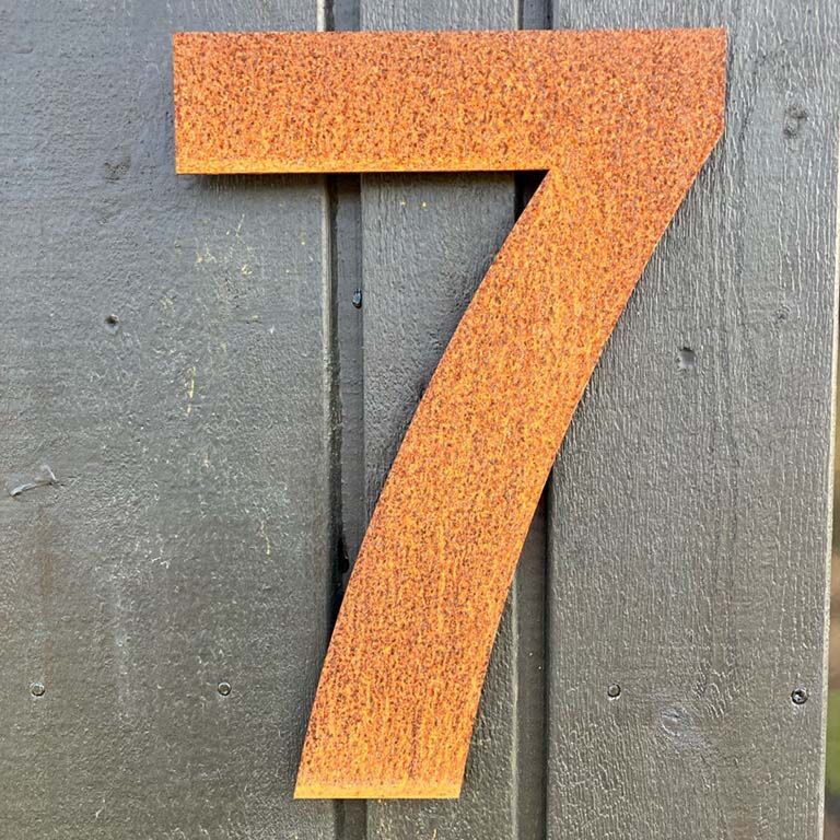 Corten plieno namo numeris 7 - 30 cm