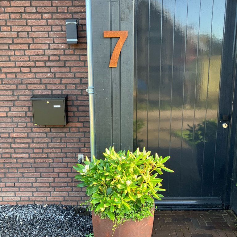 Corten plieno namo numeris 7 - 30 cm