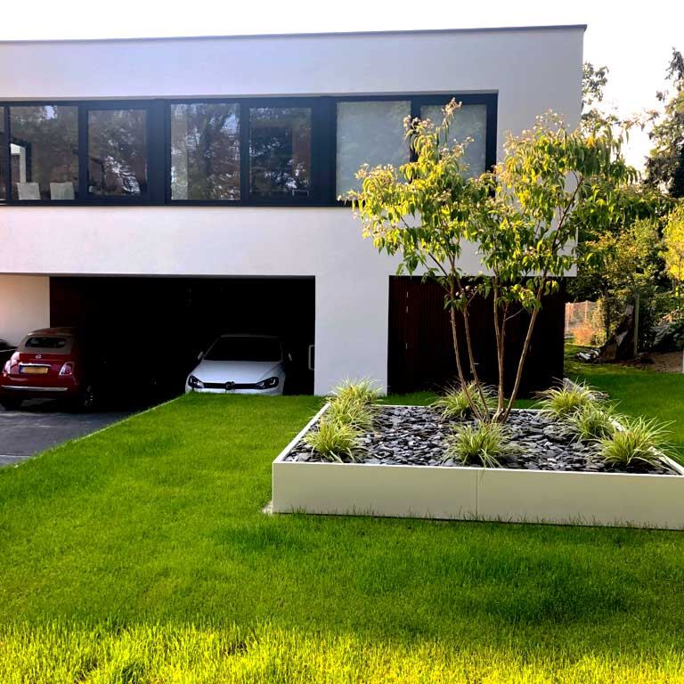 Milteliniu būdu dengtas plieninis lauko vazonas Miami xxl 300 x 300 cm